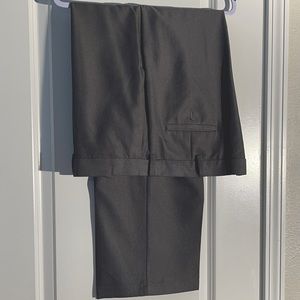 Men’s Haggar cool 18 gray dress slacks 42x30. LIKE NEW CONDITION.